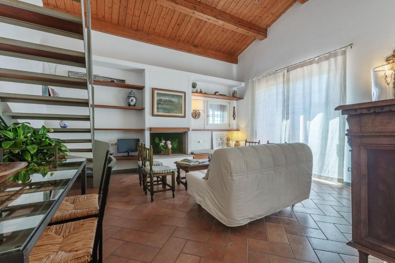 Francolino Duplex Charming La Farnia Villa מראה חיצוני תמונה